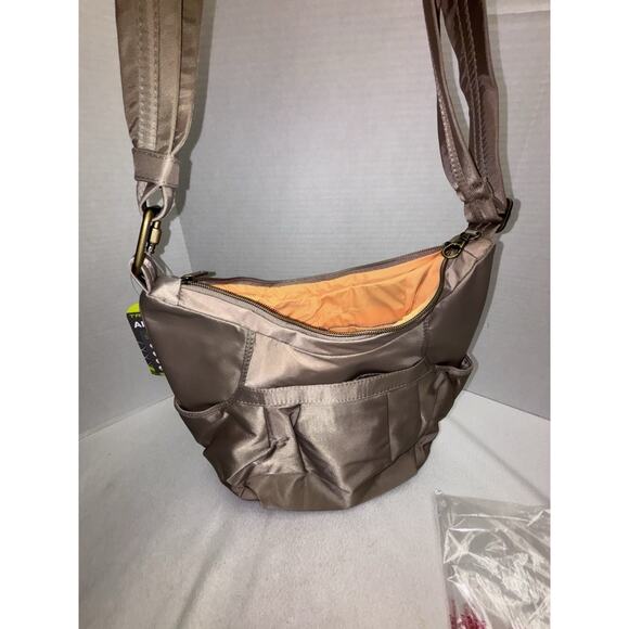 Travelon Anti-theft RFID Crossbody Bag W Matching Wallet & Security Wallet NEW - Picture 12 of 12